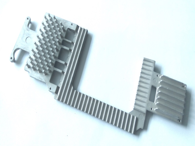 壓鑄件-R4011B01 - 壓鑄類散熱產品 散熱產品