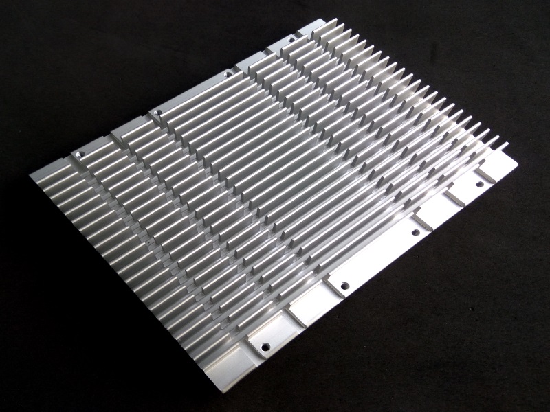 Switch-R5008C01 - 網路通訊類散熱產品 散熱產品